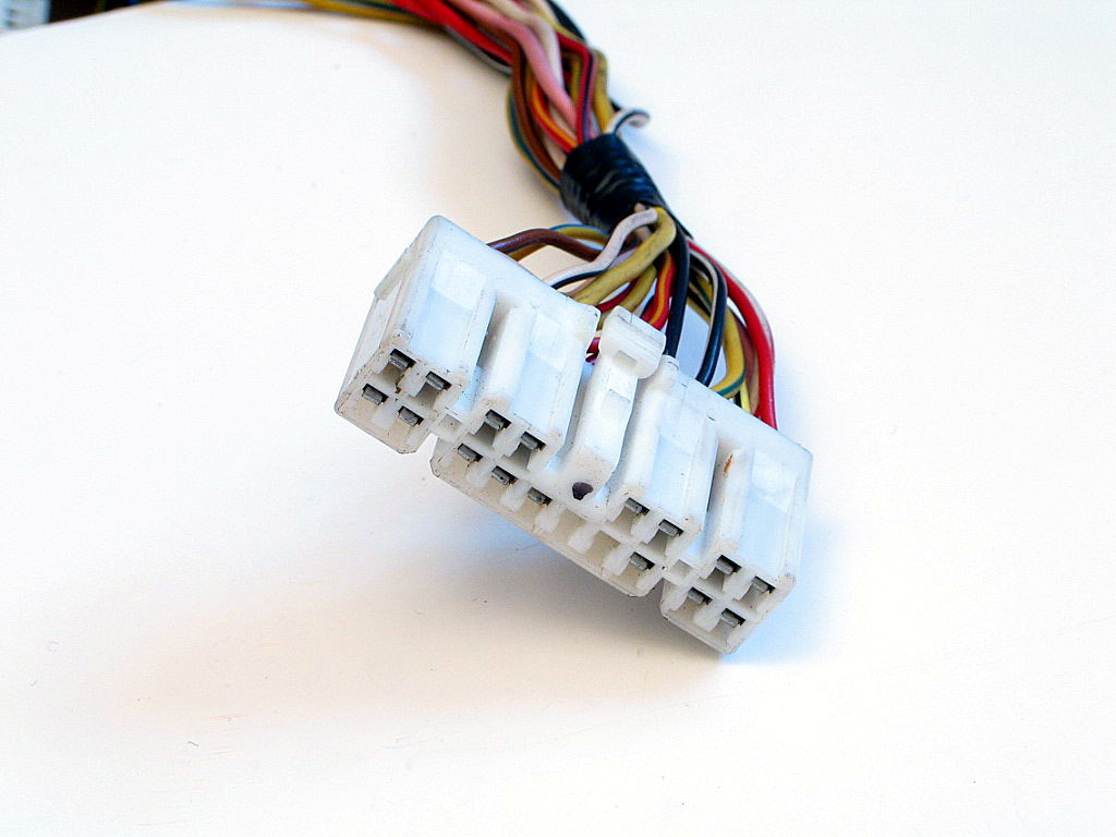 3S-GTE Engine Harness Connectors a 12 pin plug in fuse box 